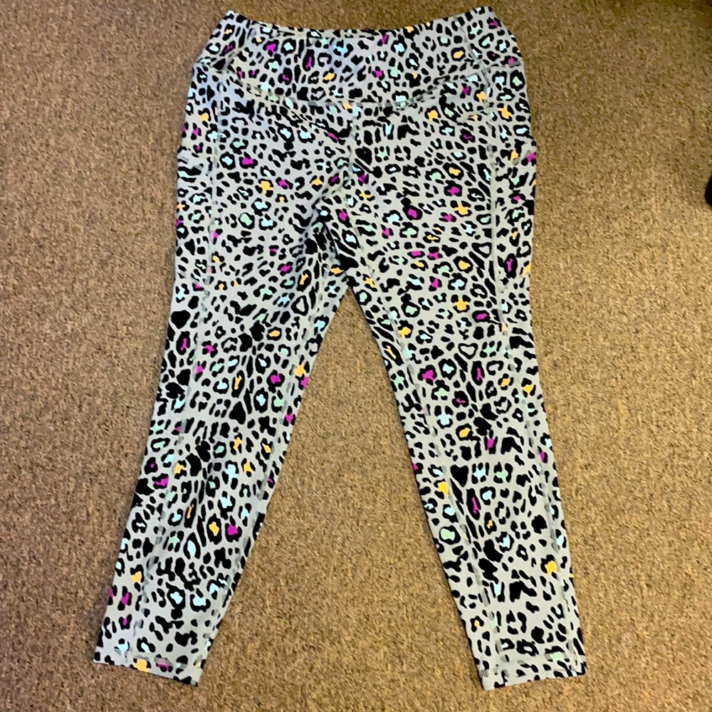 NWOT LEOPARD PRINT TORRID LEGGINGS